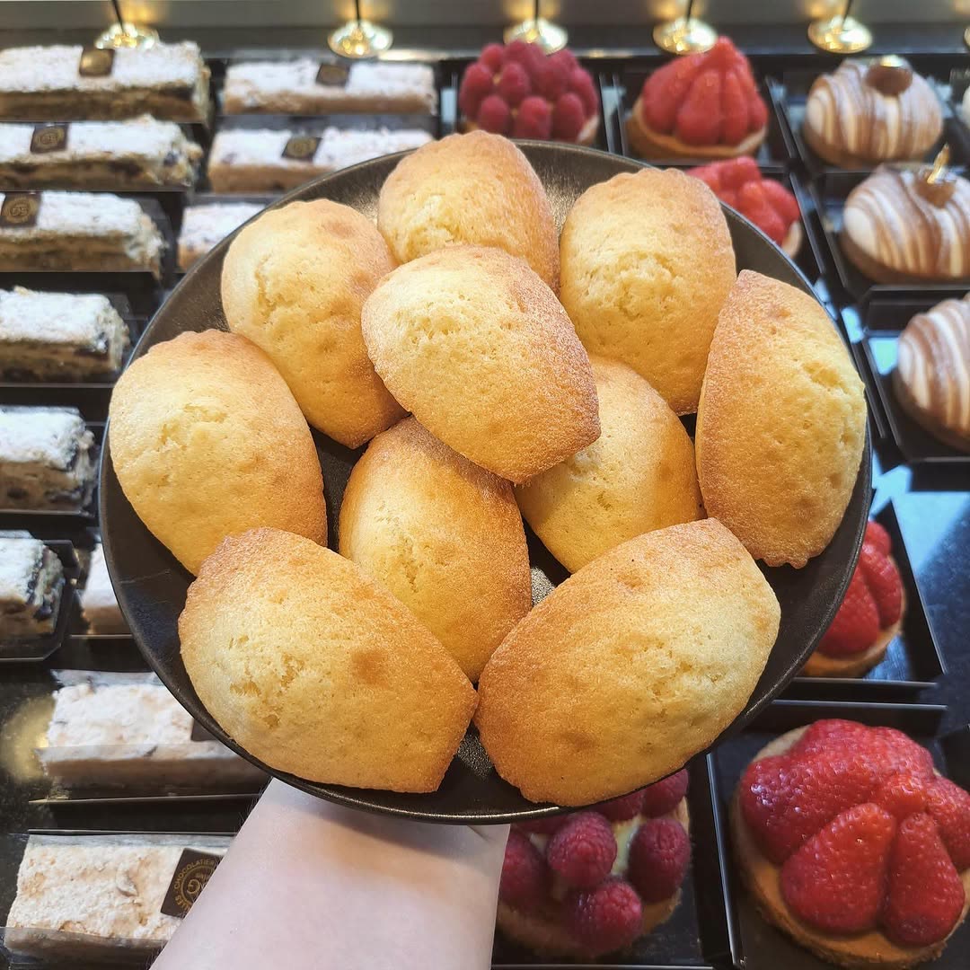 Madeleines dorées, moelleuses